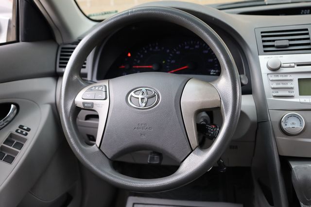 2011 Toyota Camry  - 22946142 - 24