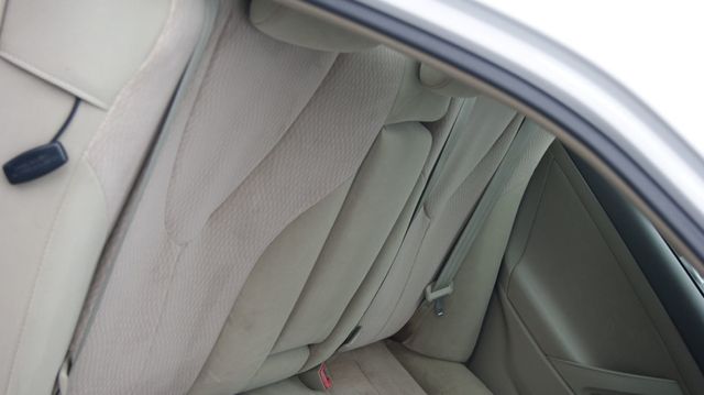 2011 Toyota Camry 3 MONTH WARANTY ,JUST SERVICED, VERY CLEAN INSIDE AND OUT  - 22986888 - 38