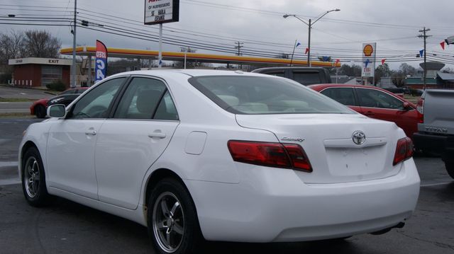 2011 Toyota Camry 3 MONTH WARANTY ,JUST SERVICED, VERY CLEAN INSIDE AND OUT  - 22986888 - 6