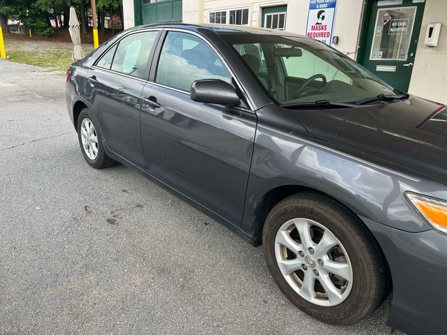 2011 Toyota Camry 4dr Sedan I4 Automatic LE - 22300602 - 1