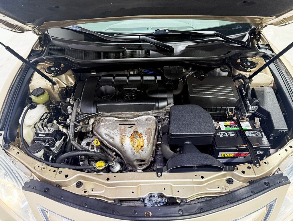 2011 Toyota Camry 4dr Sedan I4 Automatic LE - 22931847 - 30