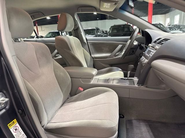 2011 Toyota Camry 4dr Sedan I4 Automatic LE - 23073655 - 23