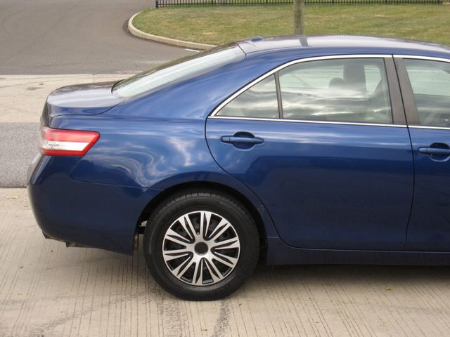 2011 Toyota Camry 4dr Sedan I4 Automatic LE - 22938138 - 10