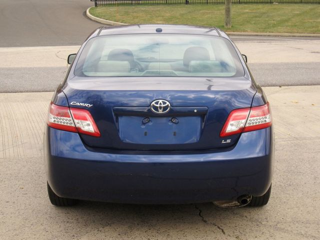 2011 Toyota Camry 4dr Sedan I4 Automatic LE - 22938138 - 13