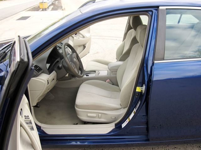 2011 Toyota Camry 4dr Sedan I4 Automatic LE - 22938138 - 15