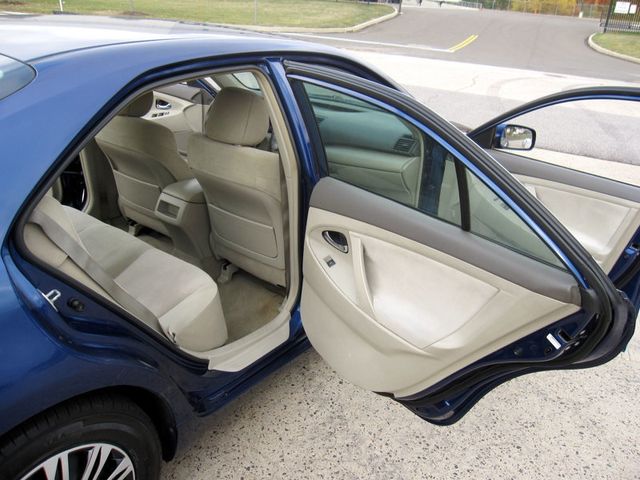 2011 Toyota Camry 4dr Sedan I4 Automatic LE - 22938138 - 22