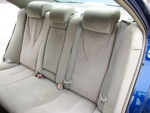 2011 Toyota Camry 4dr Sedan I4 Automatic LE - 22938138 - 25