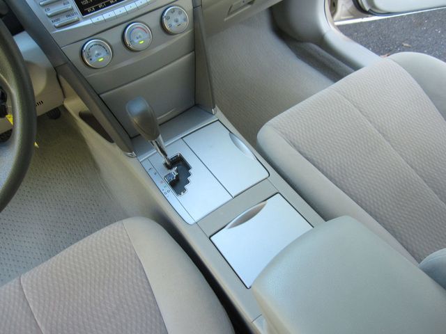 2011 Toyota Camry 4dr Sedan I4 Automatic LE - 23073597 - 21