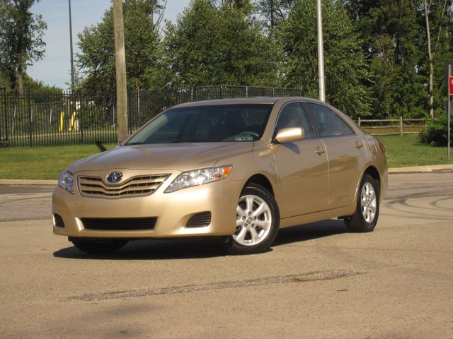 2011 Toyota Camry 4dr Sedan I4 Automatic LE - 23073597 - 2