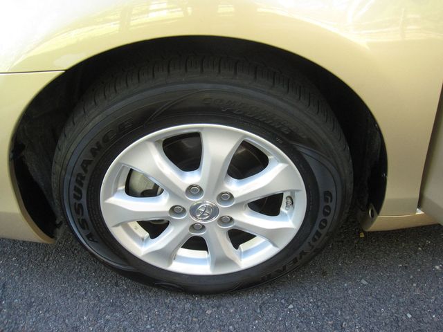 2011 Toyota Camry 4dr Sedan I4 Automatic LE - 23073597 - 32