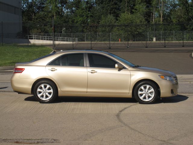 2011 Toyota Camry 4dr Sedan I4 Automatic LE - 23073597 - 8