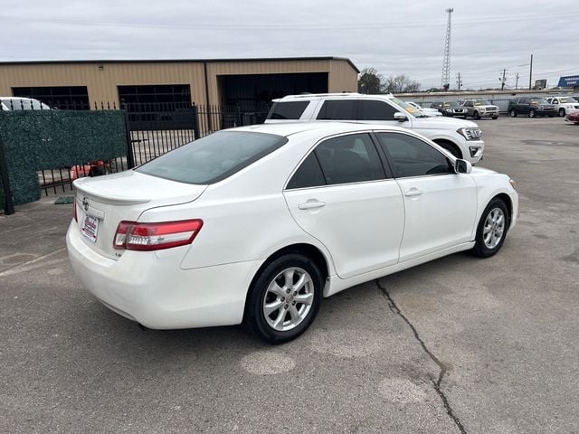 2011 Toyota Camry 4dr Sedan I4 Automatic LE - 22953738 - 3