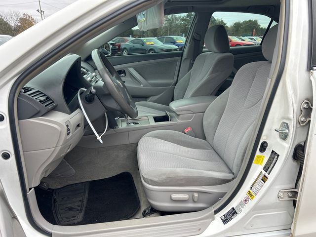 2011 Toyota Camry 4dr Sedan I4 Automatic LE - 22953738 - 7