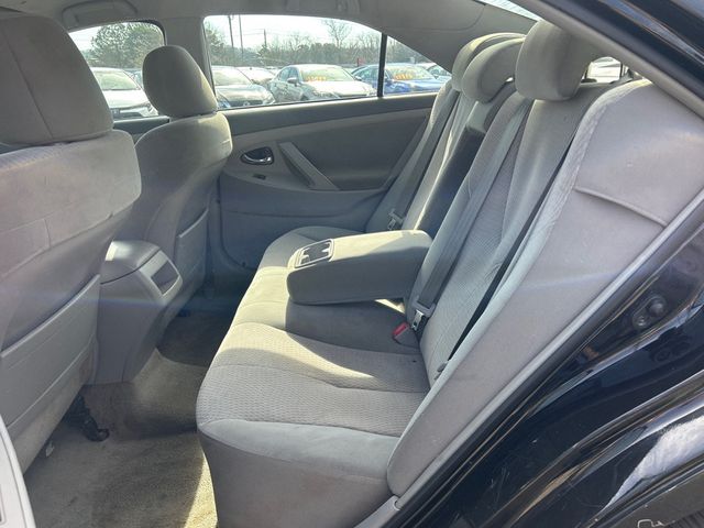 2011 Toyota Camry 4dr Sedan I4 Automatic LE - 22991690 - 6