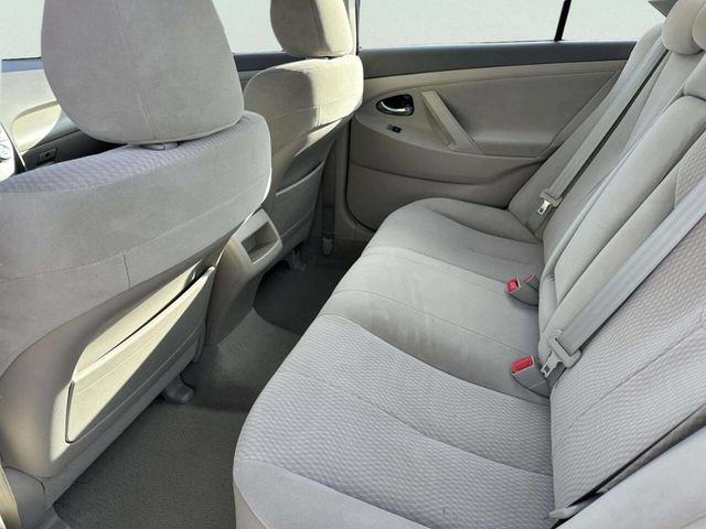 2011 Toyota Camry 4dr Sedan I4 Automatic LE - 22963915 - 10