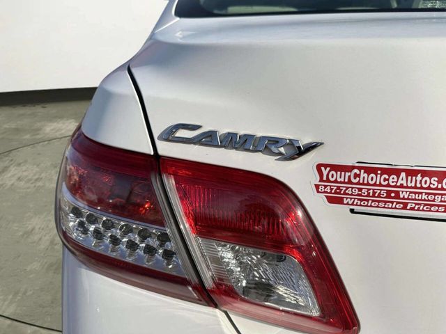 2011 Toyota Camry 4dr Sedan I4 Automatic LE - 22963915 - 24