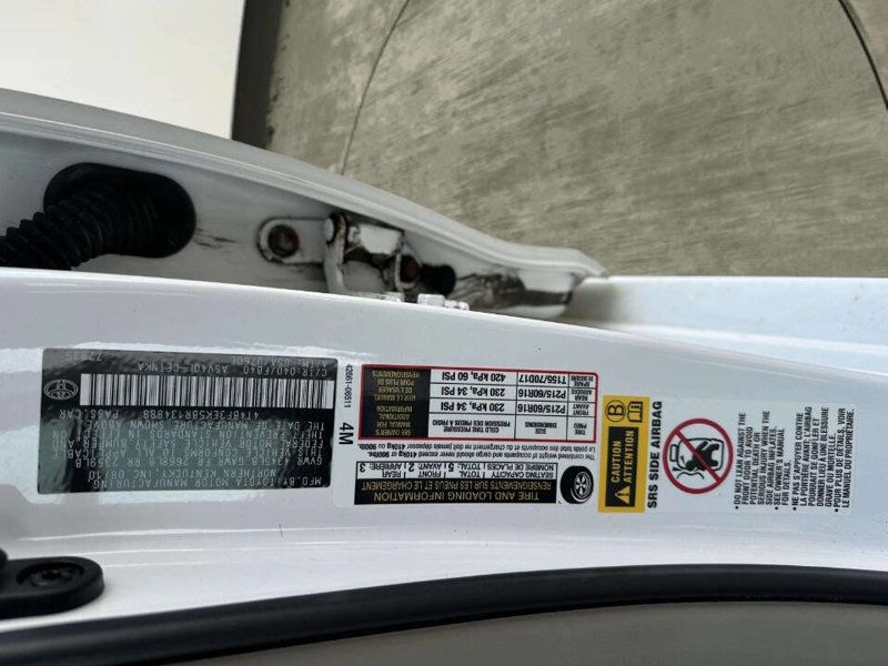 2011 Toyota Camry 4dr Sedan I4 Automatic LE - 22963915 - 26