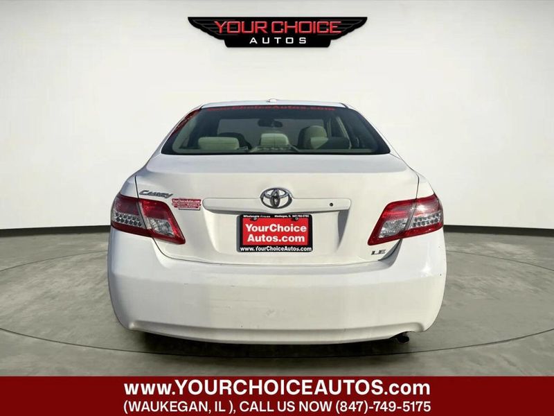 2011 Toyota Camry 4dr Sedan I4 Automatic LE - 22963915 - 3
