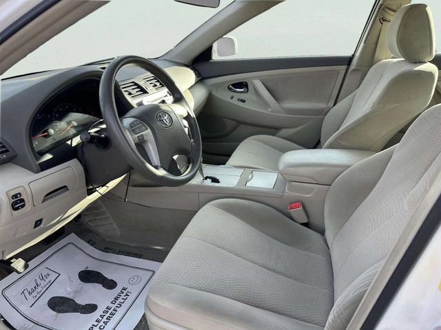 2011 Toyota Camry 4dr Sedan I4 Automatic LE - 22963915 - 8