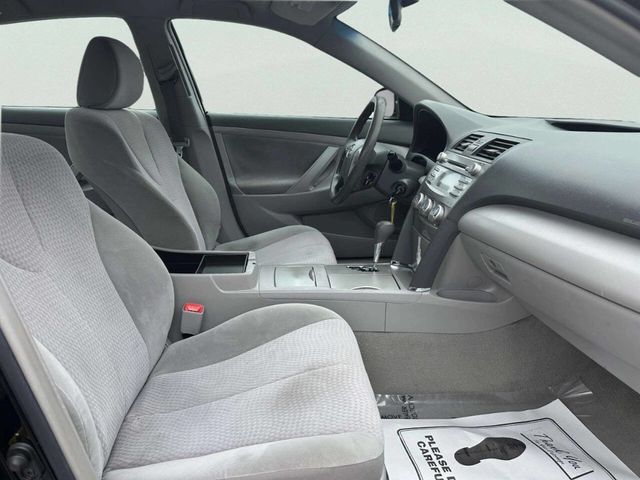 2011 Toyota Camry 4dr Sedan I4 Automatic LE - 23007411 - 18