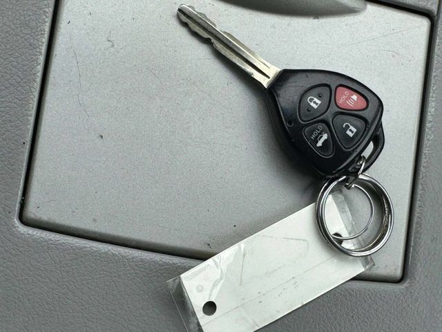 2011 Toyota Camry 4dr Sedan I4 Automatic LE - 23007411 - 27