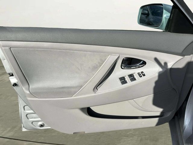 2011 Toyota Camry 4dr Sedan I4 Automatic LE - 23009451 - 9