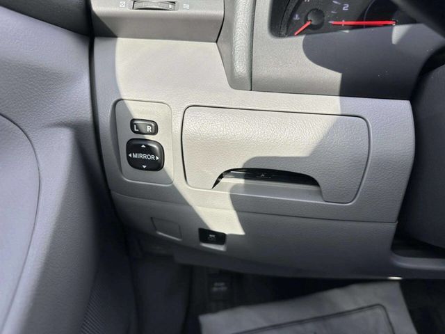 2011 Toyota Camry 4dr Sedan I4 Automatic LE - 23009451 - 23