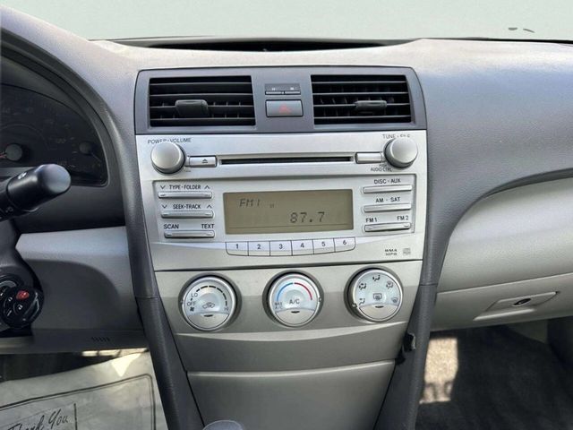 2011 Toyota Camry 4dr Sedan I4 Automatic LE - 23009451 - 25