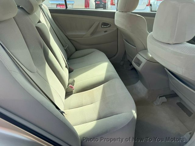 2011 Toyota Camry 4dr Sedan I4 Automatic LE - 22990470 - 8