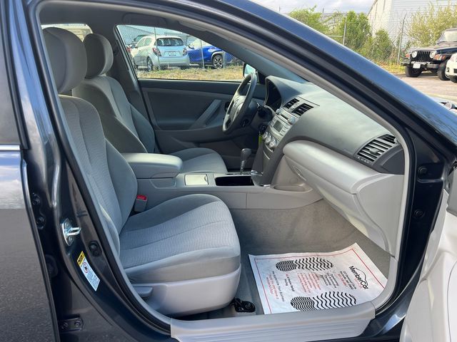 2011 Toyota Camry 4dr Sedan I4 Automatic LE - 23014023 - 17