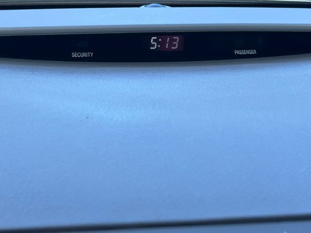 2011 Toyota Camry 4dr Sedan I4 Automatic LE - 23014023 - 24