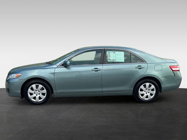 2011 Toyota Camry 4dr Sedan I4 Automatic LE - 23014038 - 1