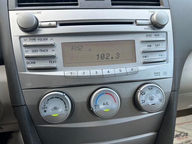 2011 Toyota Camry 4dr Sedan I4 Automatic LE - 23014038 - 24