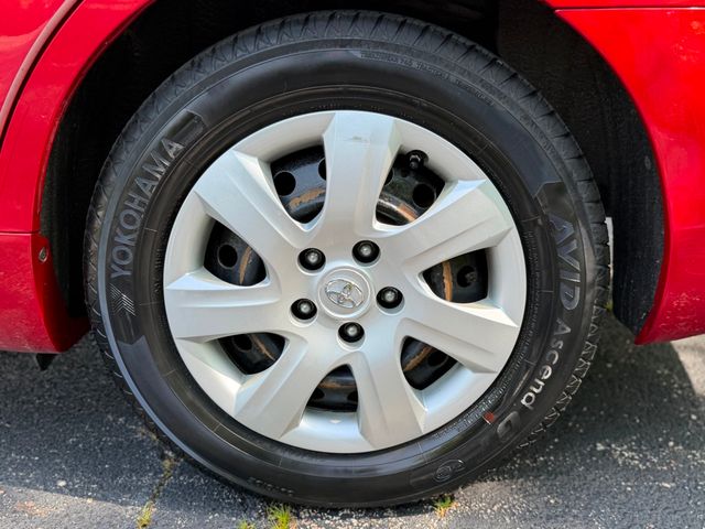 2011 Toyota Camry 4dr Sedan I4 Automatic LE - 23051609 - 30