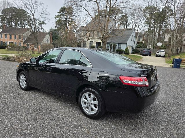 2011 Toyota Camry 4dr Sedan I4 Automatic LE - 22999012 - 2