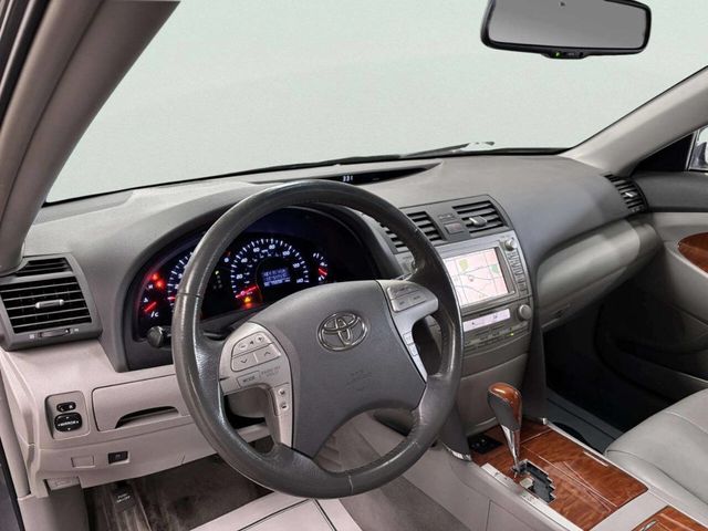 2011 Toyota Camry 4dr Sedan I4 Automatic XLE - 23018673 - 11