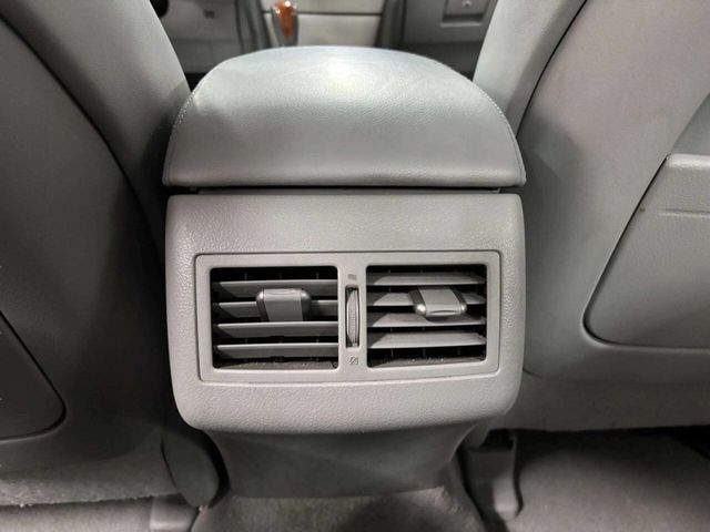 2011 Toyota Camry 4dr Sedan I4 Automatic XLE - 23018673 - 20