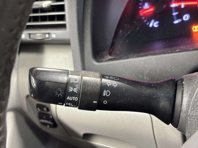 2011 Toyota Camry 4dr Sedan I4 Automatic XLE - 23018673 - 30