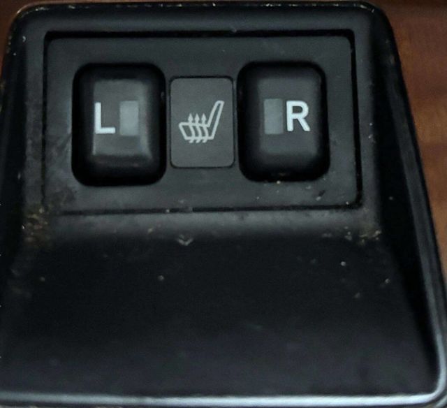 2011 Toyota Camry 4dr Sedan I4 Automatic XLE - 23018673 - 33