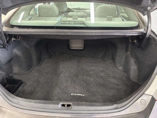 2011 Toyota Camry 4dr Sedan I4 Automatic XLE - 23018673 - 5