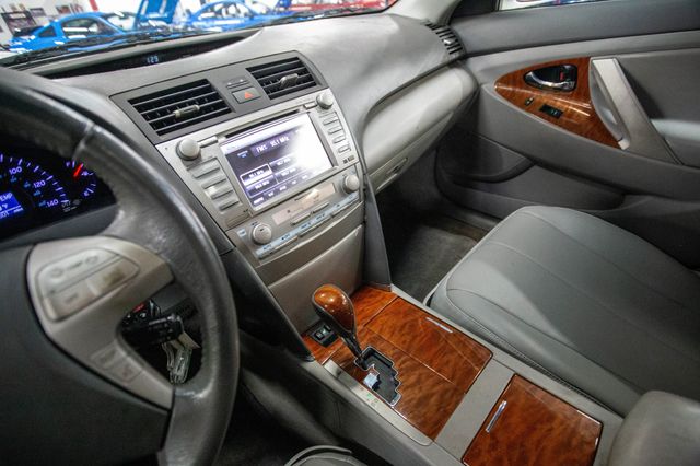 2011 Toyota Camry 4dr Sedan I4 Automatic XLE - 22990682 - 6