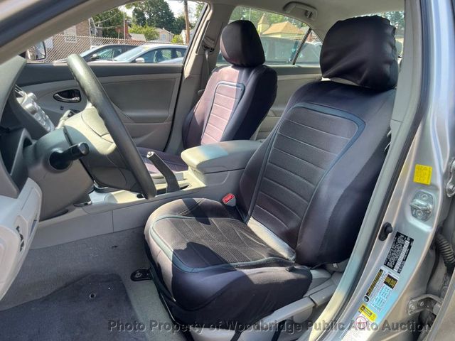 2011 Toyota Camry 4dr Sedan I4 Manual LE - 23060135 - 4