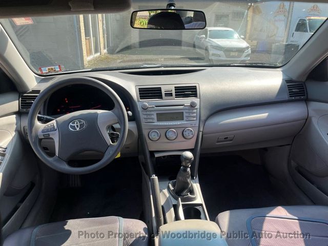 2011 Toyota Camry 4dr Sedan I4 Manual LE - 23060135 - 6
