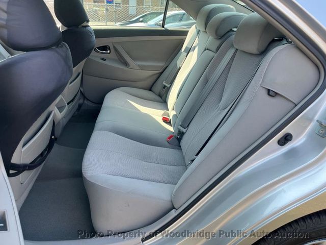 2011 Toyota Camry 4dr Sedan I4 Manual LE - 23060135 - 7