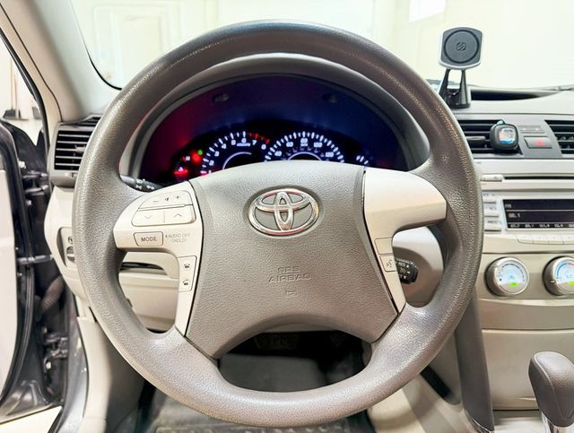 2011 Toyota Camry 4dr Sedan V6 Automatic LE - 22927278 - 9