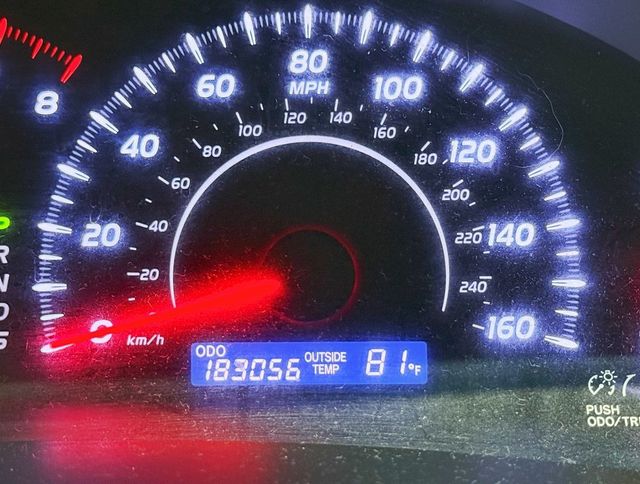 2011 Toyota Camry 4dr Sedan V6 Automatic LE - 22927278 - 12