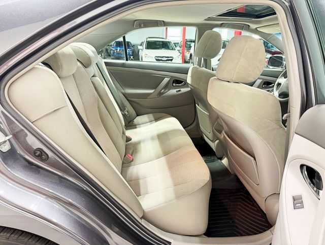2011 Toyota Camry 4dr Sedan V6 Automatic LE - 22927278 - 27