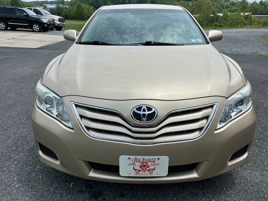 2011 Toyota Camry 6-speed Manual Transmission 3 pedals  - 22522391 - 28