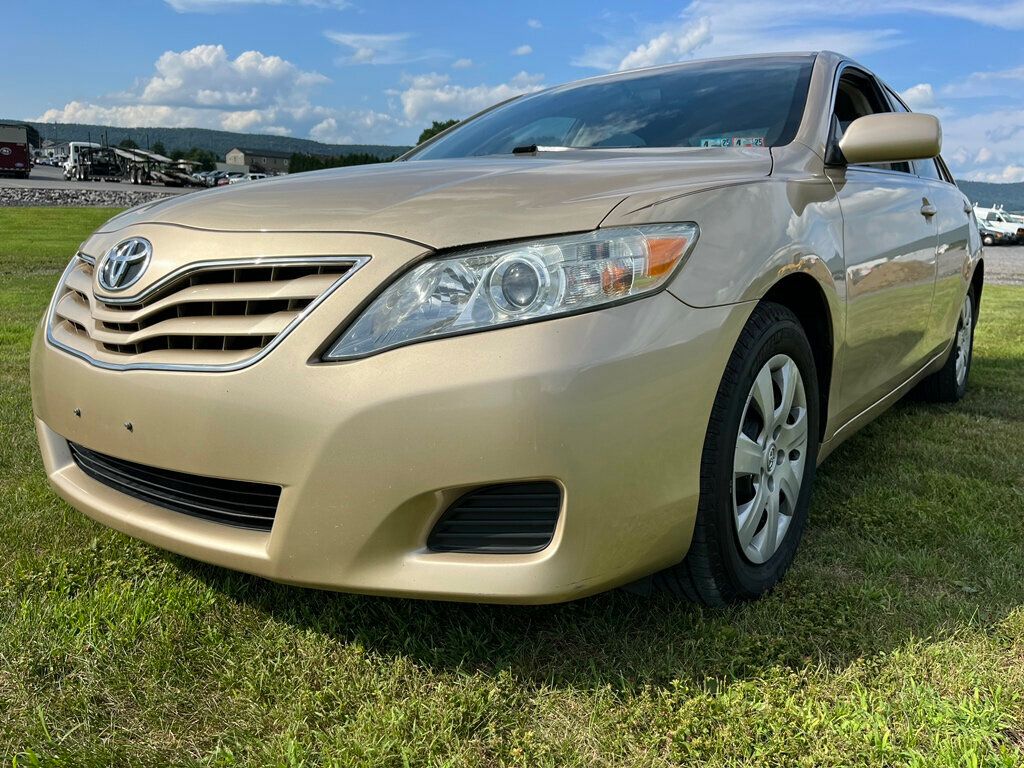 2011 Toyota Camry 6-speed Manual Transmission 3 pedals  - 22522391 - 6