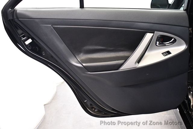 2011 Toyota Camry BASE - 22443374 - 19